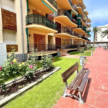 Apartbeach Cye Ii Vistas Jardin Y Junto Playa